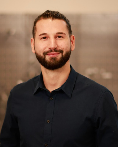 Paul Filip, Portrait